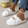 Chinelos de interior de pelúcia para mulheres - Sapatos de casa quentes e macios, sola de EVA antiderrapante, calçado de lounge aconchegante para todas as estações em preto/branco/bege/ - Presente perfeito para casa, spa ou ocasiões especiais - Design fácil de limpar e não lavável, chinelos para senhoras, conforto em casa, simples slipon, construção durável, calçado confortável, lounge em casa, elegante slipon, material amigável com a pele, sapatos slipon, apaixonados por spa