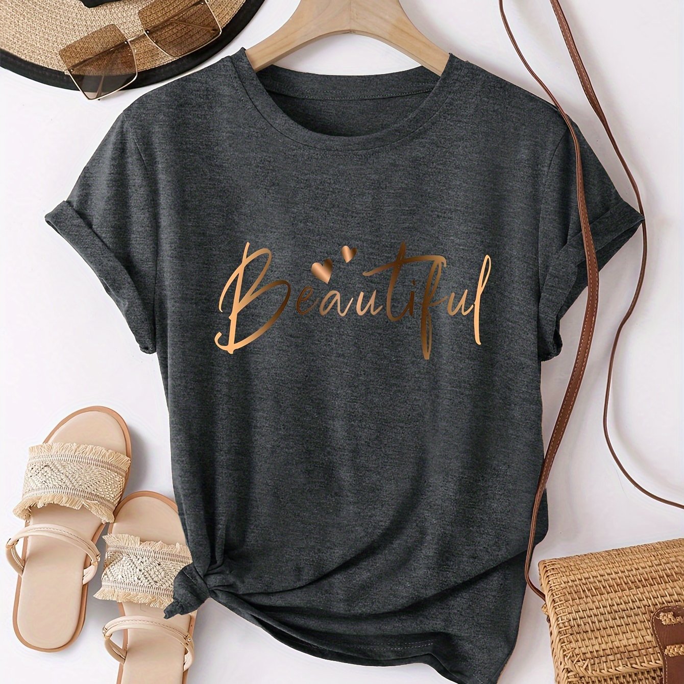 Chic Heart Print Women's T-Shirt - Effortless Elegance