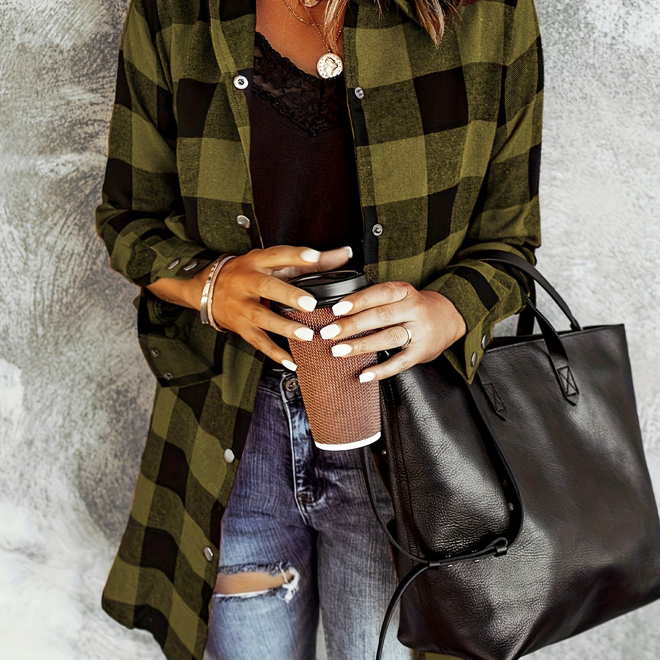 Effortless Elegance: Women's Plaid Long Sleeve Shirt