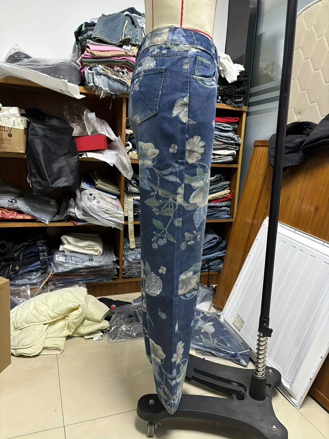 Calças Retas com Estampa Floral