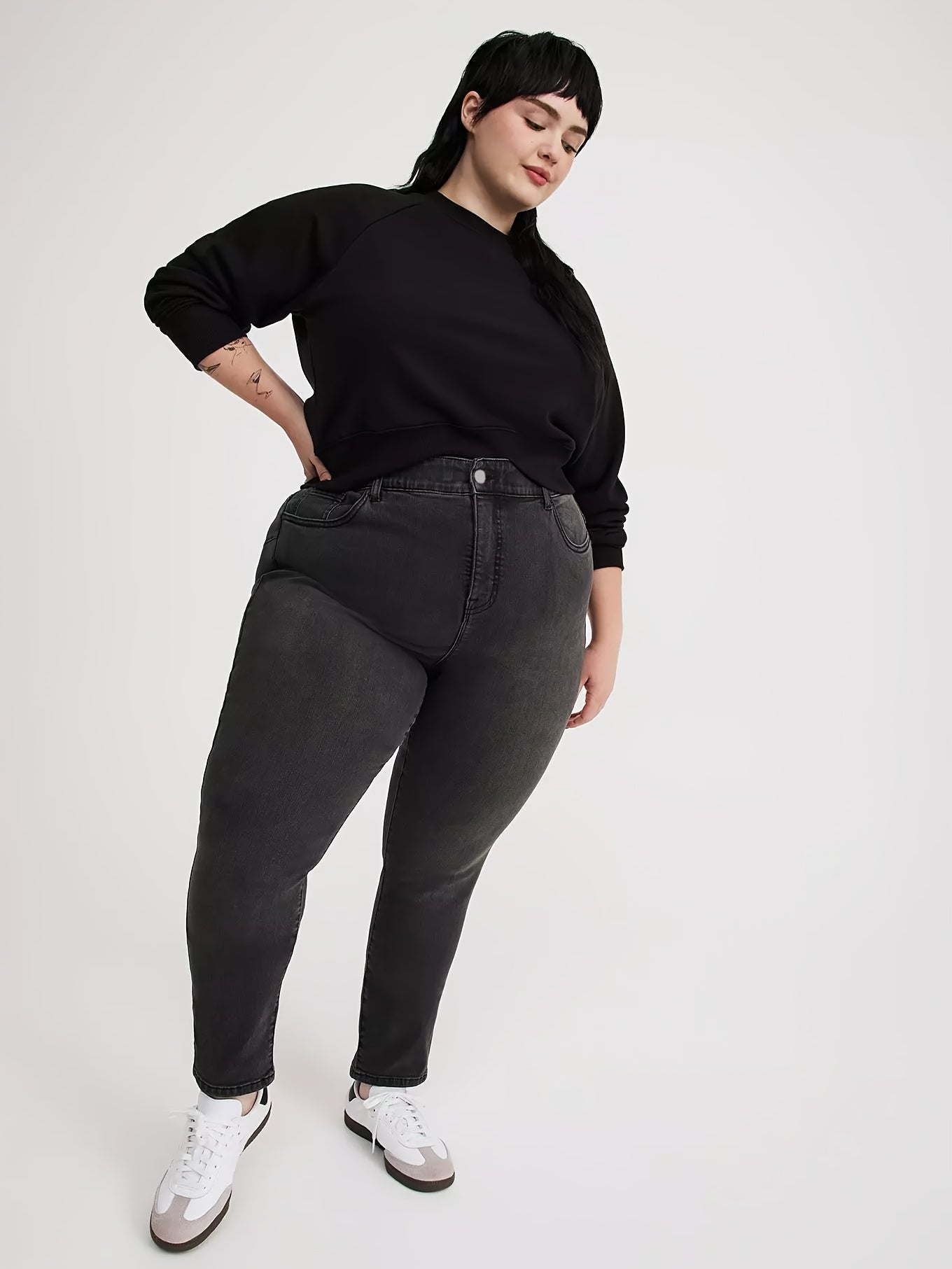 Calças Jeans Skinny de Cintura Alta Plus Size Feminina - Calças de Denim Elástico com Controle de Barriga, Lavagem Escura Preta (Do Casual ao Formal) | Ajuste para Todas as Estações | Lavável na Máquina | por Senlin District (Amiga das Curvas)