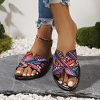 Sandálias de Verão Casuais para Mulheres - Elegantes Chinelos Planos de Dedo Aberto com Padrão Geométrico Vibrante, Cano Marrom e Sola de Borracha Preta, Perfeitas para a Praia ou Vestuário Casual, Calçado de Praia | Sandálias com Padrão Geométrico | Sandálias com Cano de Lona