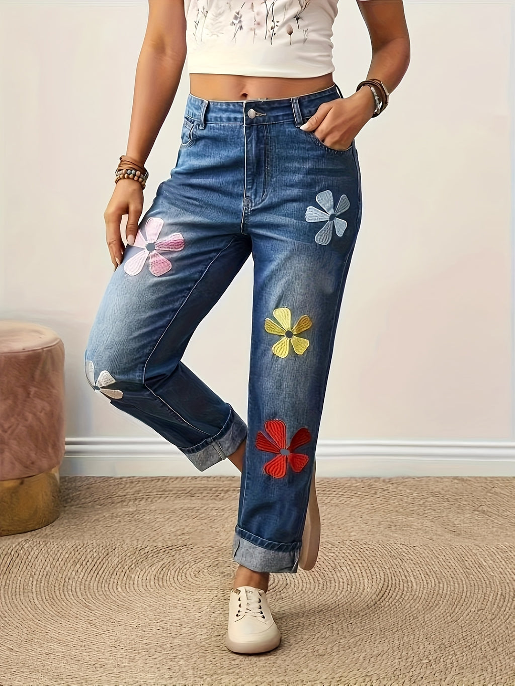 Calças Jeans Femininas Elásticas - Calças de Stretch Não Transparentes com Estampa Floral (Rosa/Vermelho/Amarelo), Corte Reto para Looks Casuais e Formais, Lavável em Máquina, Bordado Decorativo, Moda Confortável