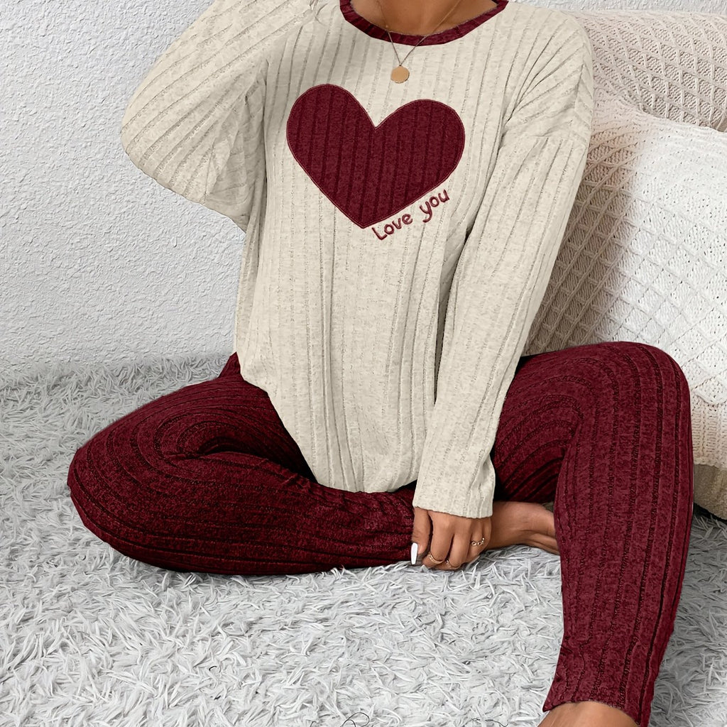 Elegant Heart Loungewear Set - Cozy Minimalist Design