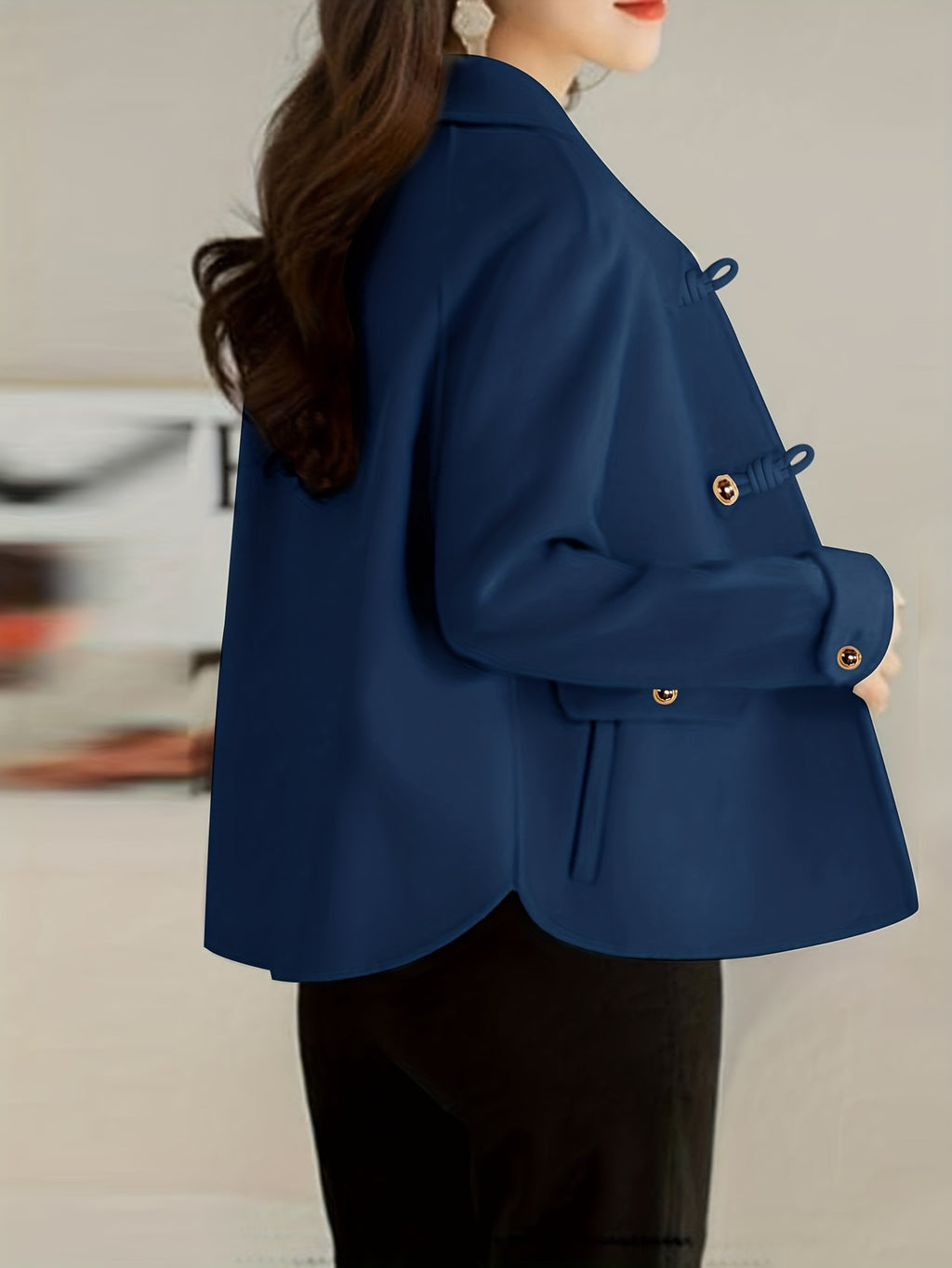 Jaqueta de Tweed Elegante com Botões de Pérola para Mulheres - Casaco com Gola e Entalhe, Bolso Estruturado, Blazer Solto para Uso em Todas as Estações, Casual a Profissional (Marrom/Bege/Preto) - Lavagem à Mão/Limpeza a Seco