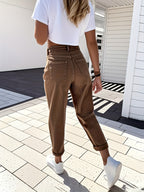 Calças Jeans Femininas de Cintura Alta e Perna Larga - 7/8 Comprimento Tapered no Tornozelo, Cintura com Passantes e Bolsos, Calças Marrons para Todas as Estações, do Casual ao Formal, para Trabalho, Viagem e Looks Diários (Lavável na Máquina) - Denim com Controle de Barriga