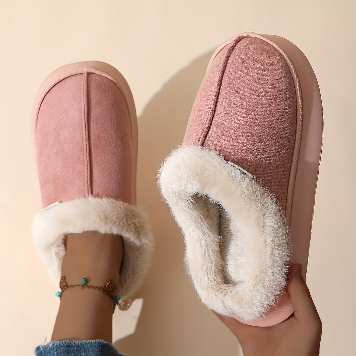 Chinelos Elegantes de Pelúcia para Mulher - Solas Macias e Quentes em EVA Acolchoada e Espessa com Forro de Pelúcia, Antiderrapantes e Confortáveis para Praia no Verão, Sapatos de Casa para Interior/Exterior em Todas as Estações em Cores Pastel e Neutras (Rosa, ) - Material EVA Durável e Fácil de Limpar