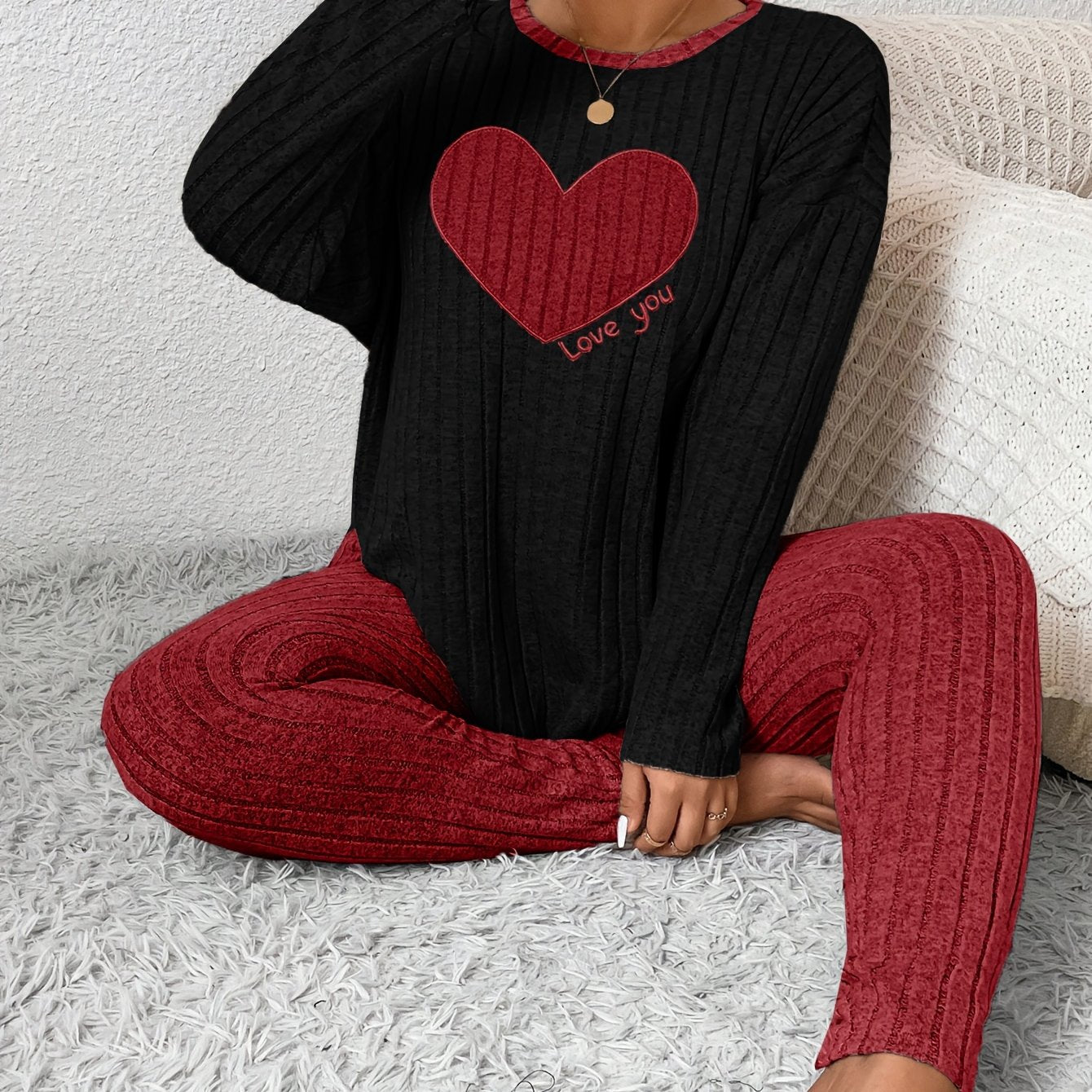 Elegant Heart Loungewear Set - Cozy Minimalist Design