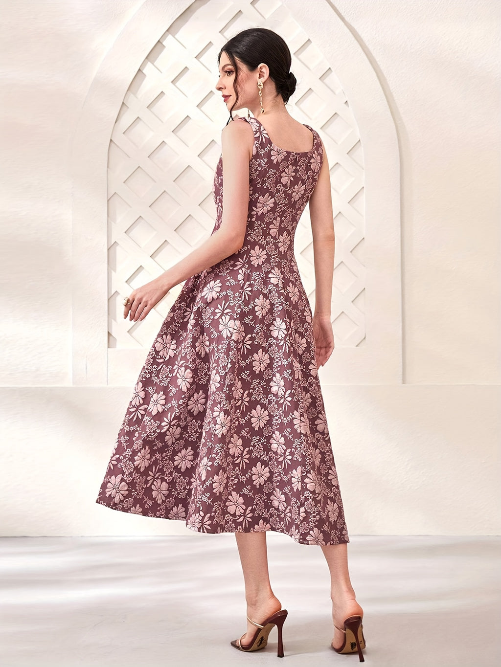 Vestido Maxi Sem Mangas Jacquard Floral Elegante para Mulheres - Decote Quadrado, Azul Claro com Padrões Florais Intricados, Perfeito para Férias de Primavera/Verão, Vestuário de Férias | Vestido com Estampa Floral | Decote Quadrado, Vestido Floral