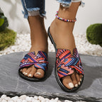 Sandálias de Verão Casuais para Mulheres - Elegantes Chinelos Planos de Dedo Aberto com Padrão Geométrico Vibrante, Cano Marrom e Sola de Borracha Preta, Perfeitas para a Praia ou Vestuário Casual, Calçado de Praia | Sandálias com Padrão Geométrico | Sandálias com Cano de Lona