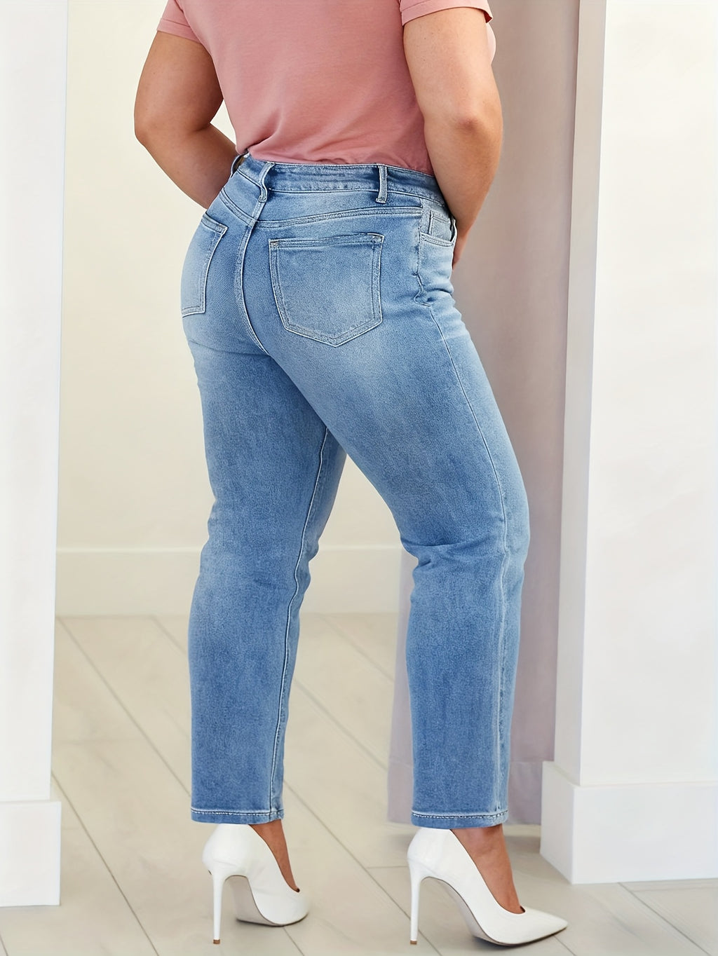 Calças Jeans Plus Size Femininas de Cintura Alta e Elásticas - Azul Claro, Perna Larga com Zíper Completo na Frente, Silhueta H-Line (Sem Passantes) - Calça Elegante para Todos os Estilos: Casual ou Social - Lavável em Máquina