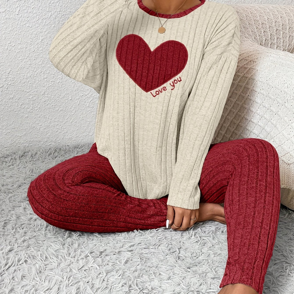 Elegant Heart Loungewear Set - Cozy Minimalist Design