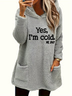 Moletom com Capuz de Urso Teddy "Sim, Estou Frio" para Mulheres - 100% Poliéster Ajuste Relaxado Manga Longa com Bolsos Duplos, Top Casual Forrado em Fleece Aconchegante para Outono & Inverno