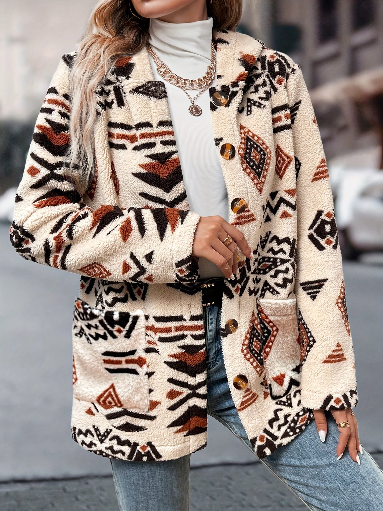 Casaco de Fleece com Capuz e Estampa Geométrica Asteca para Mulheres - Jaqueta Casual de Comprimento Médio com Bolsos Frontais, Lavável à Máquina & Fechamento de Botão Único para Passeios de Outono/Inverno, Moda de Outono, Design Étnico, Calor Duradouro