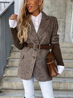 Casaco Vintage Elegante de Mulher para Deslocamentos ao Trabalho, com Design de Abotoadura Simples, Patchwork Moderno e Mangas Compridas para o Inverno.