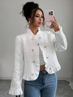 Jaqueta Blazer Elegante Feminina Branca com Gola e Mangas com Babado - Casaco Estruturado para Todas as Estações, Botões Dourados na Frente, Lavável na Máquina - Uso Casual a Formal (Escritório, Casamento, Festa) - Sobretudo Sob Medida