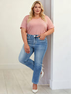 Calças Jeans Plus Size Femininas de Cintura Alta e Elásticas - Azul Claro, Perna Larga com Zíper Completo na Frente, Silhueta H-Line (Sem Passantes) - Calça Elegante para Todos os Estilos: Casual ou Social - Lavável em Máquina