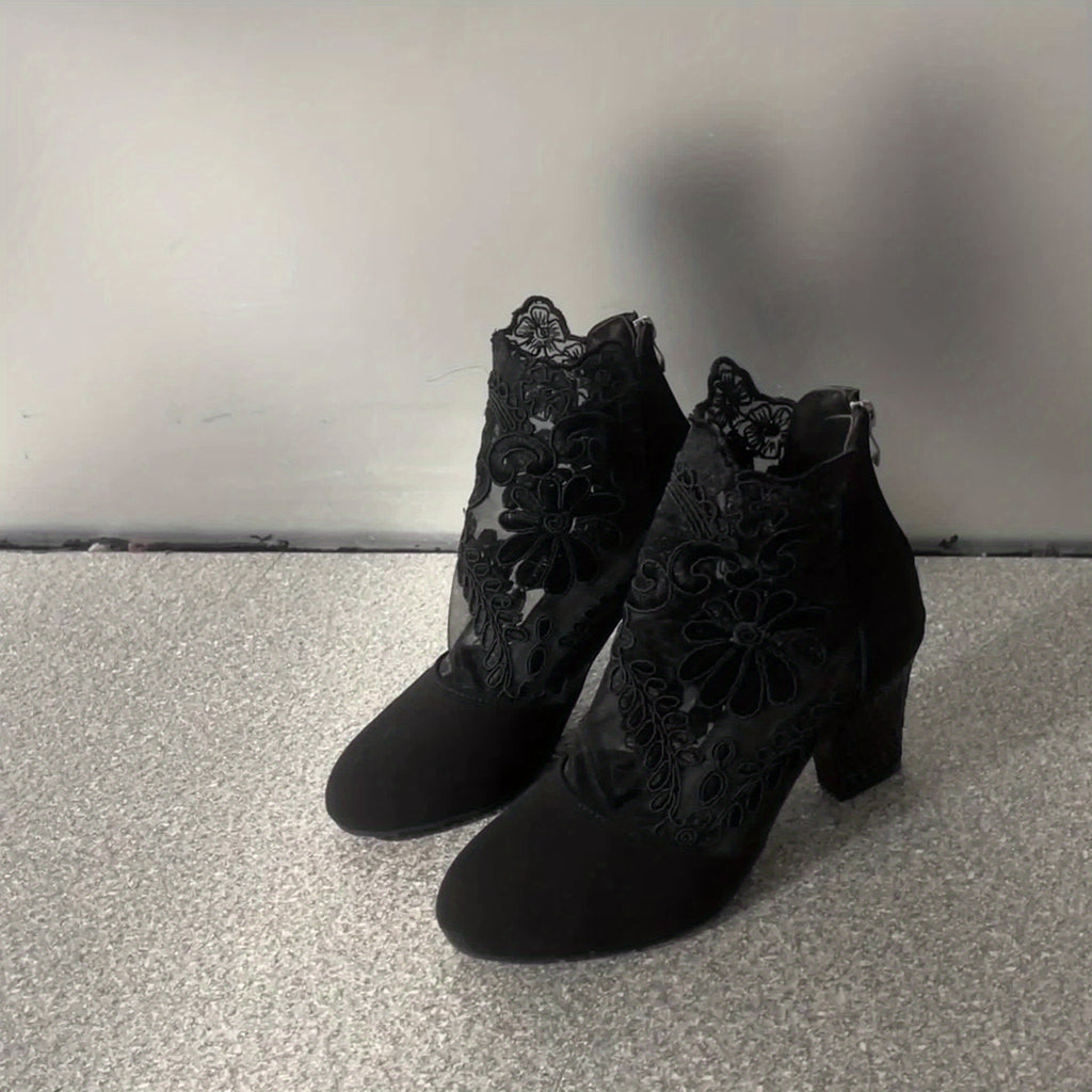 Botas Femininas de Tornozelo: Preto com renda bordada - salto bloco em malha, estilo Gótico e Bohemian. Presente ideal para mulheres, perfeitas para vestidos elegantes, festas, casamentos e viagens