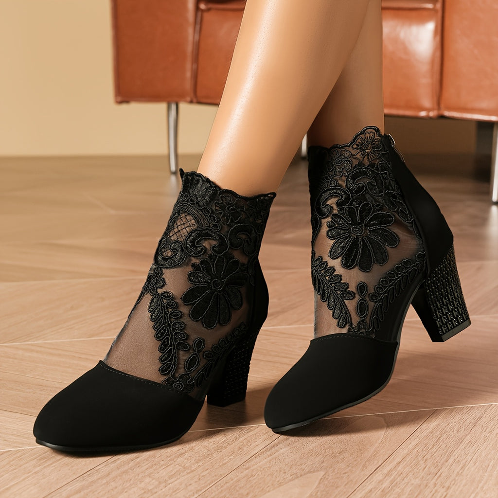 Botas Femininas de Tornozelo: Preto com renda bordada - salto bloco em malha, estilo Gótico e Bohemian. Presente ideal para mulheres, perfeitas para vestidos elegantes, festas, casamentos e viagens