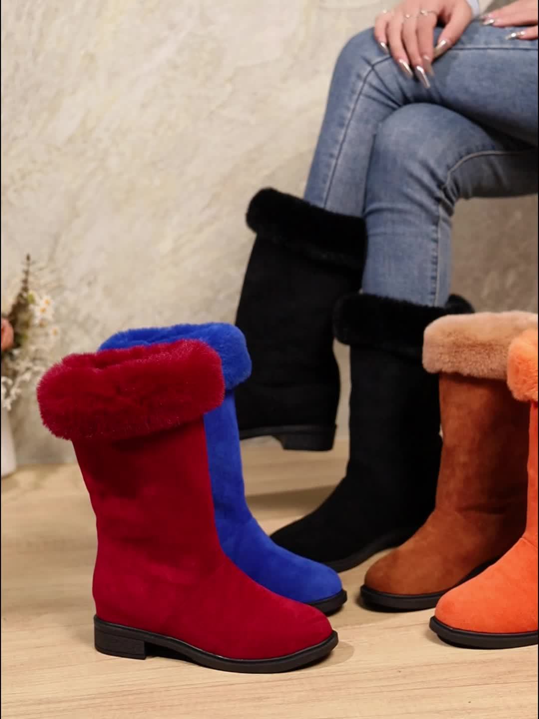 Botas Clássicas de Pelúcia para Mulher | Toque Suave, Conforto Quente de Inverno, Slip-on, Salto com Plataforma, Altura de Salto Médio