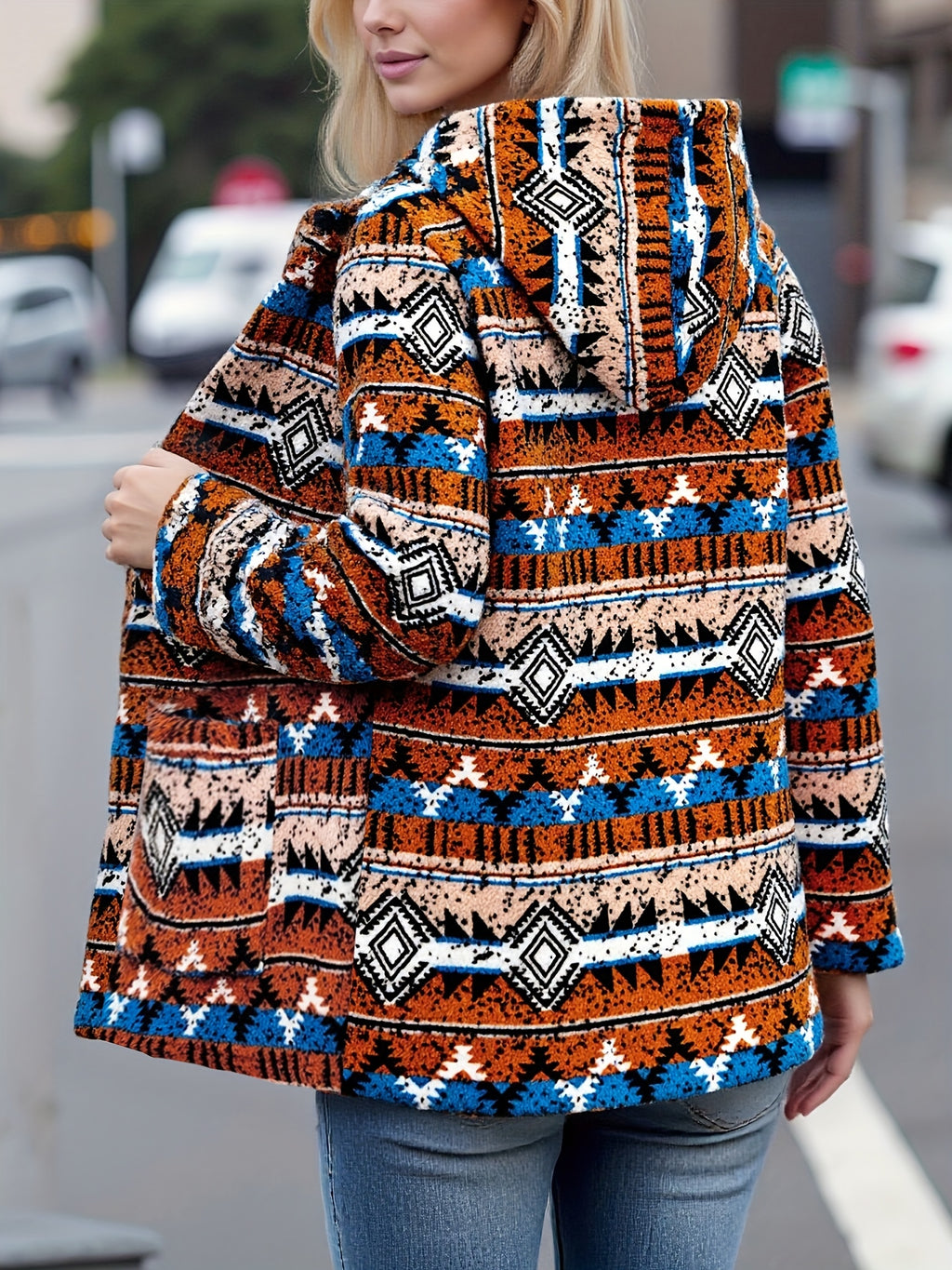 Casaco de Fleece com Capuz e Estampa Geométrica Asteca para Mulheres - Jaqueta Casual de Comprimento Médio com Bolsos Frontais, Lavável à Máquina & Fechamento de Botão Único para Passeios de Outono/Inverno, Moda de Outono, Design Étnico, Calor Duradouro