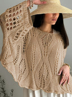 Plus Size, Top Casual Feminino com Recorte Geométrico e Manga 3/4 - Cobertura Protetora Solar Solta para Primavera/Verão, Roupa de Praia Translúcida e Respirável, Camada de Proteção Solar, Estampa Crochê, Tecido Lavável à Mão, Elasticidade Média