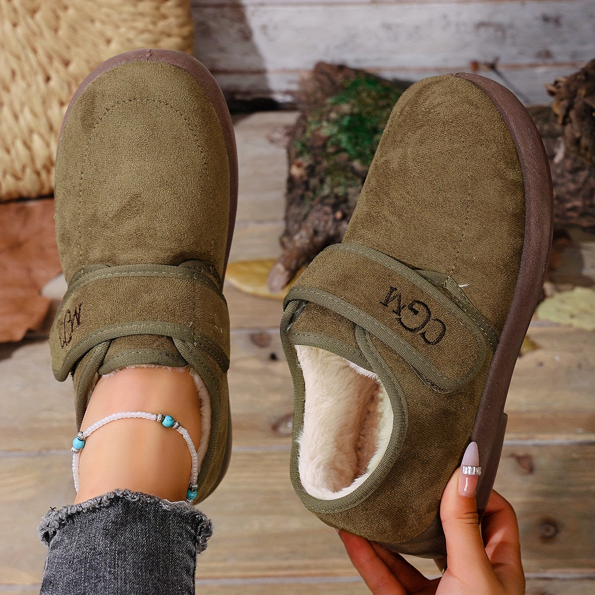 Botas de Inverno Femininas - Fecho Slip-On, Sola de Borracha Antiderrapante, Palmilha Acolchoada - Botas Quentes para Clima Frio para Uso Diário, Viagens, Presente de Halloween Para Mulheres, Botas de Inverno Femininas, Calçado de Festa, Design de Biqueira Redonda, Construção Durável, sola antiderrapante