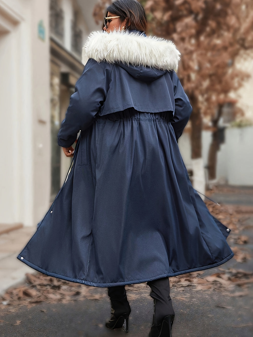 Casaco Plus Size Feminino com Capuz e Cinto, Acolchoado e Pelúcia Falsa - Jaqueta Parka Longa Azul Marinho para Inverno, Elegante e Casual, Lavável à Mão (Pronto a Usar)