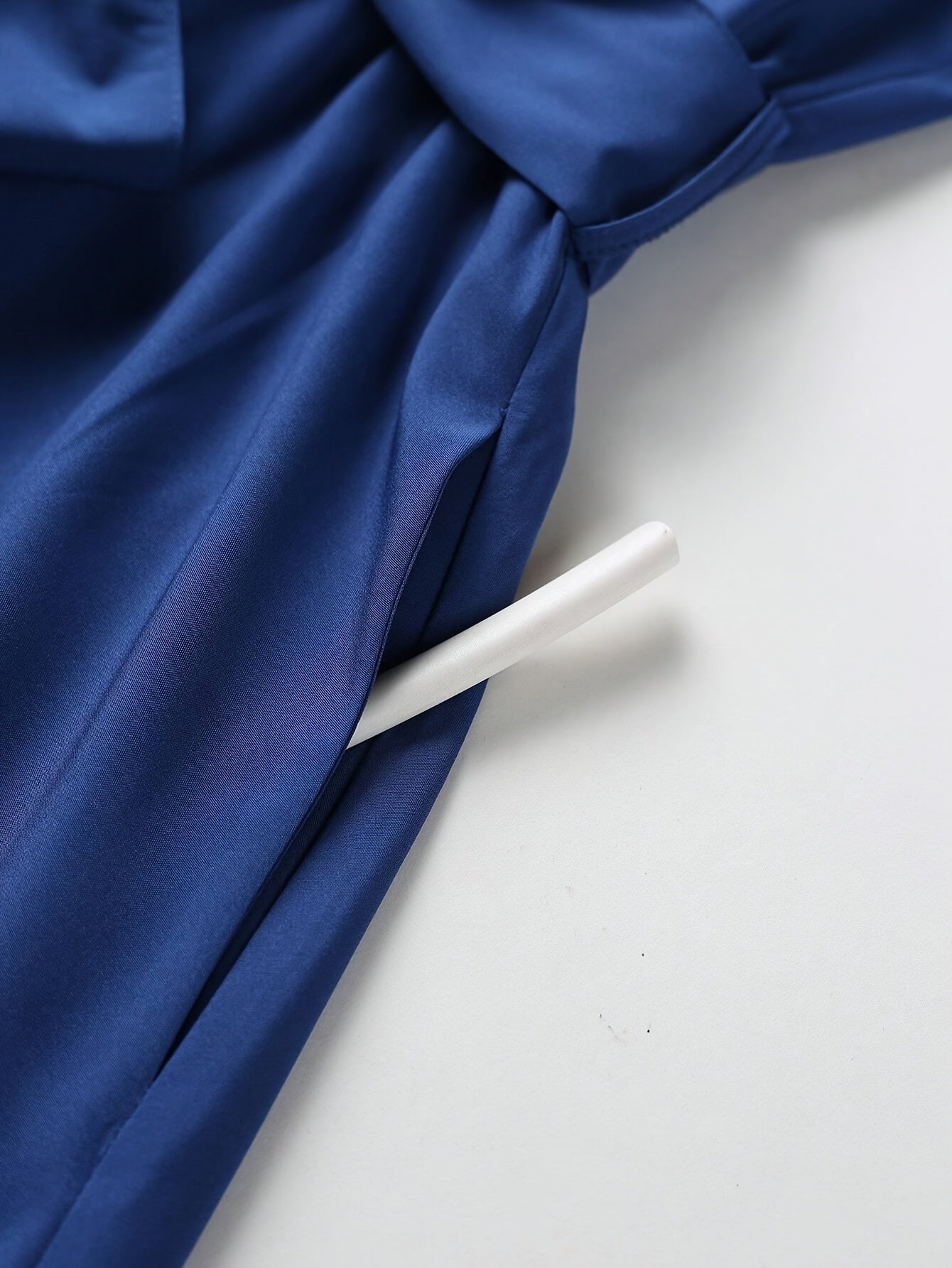 Vestido A-Line sem mangas elegante para mulheres, com detalhe de cinto, em poliéster de cor sólida, comprimento até o joelho, com colarinho, vestido tecido para todas as estações para adultos.