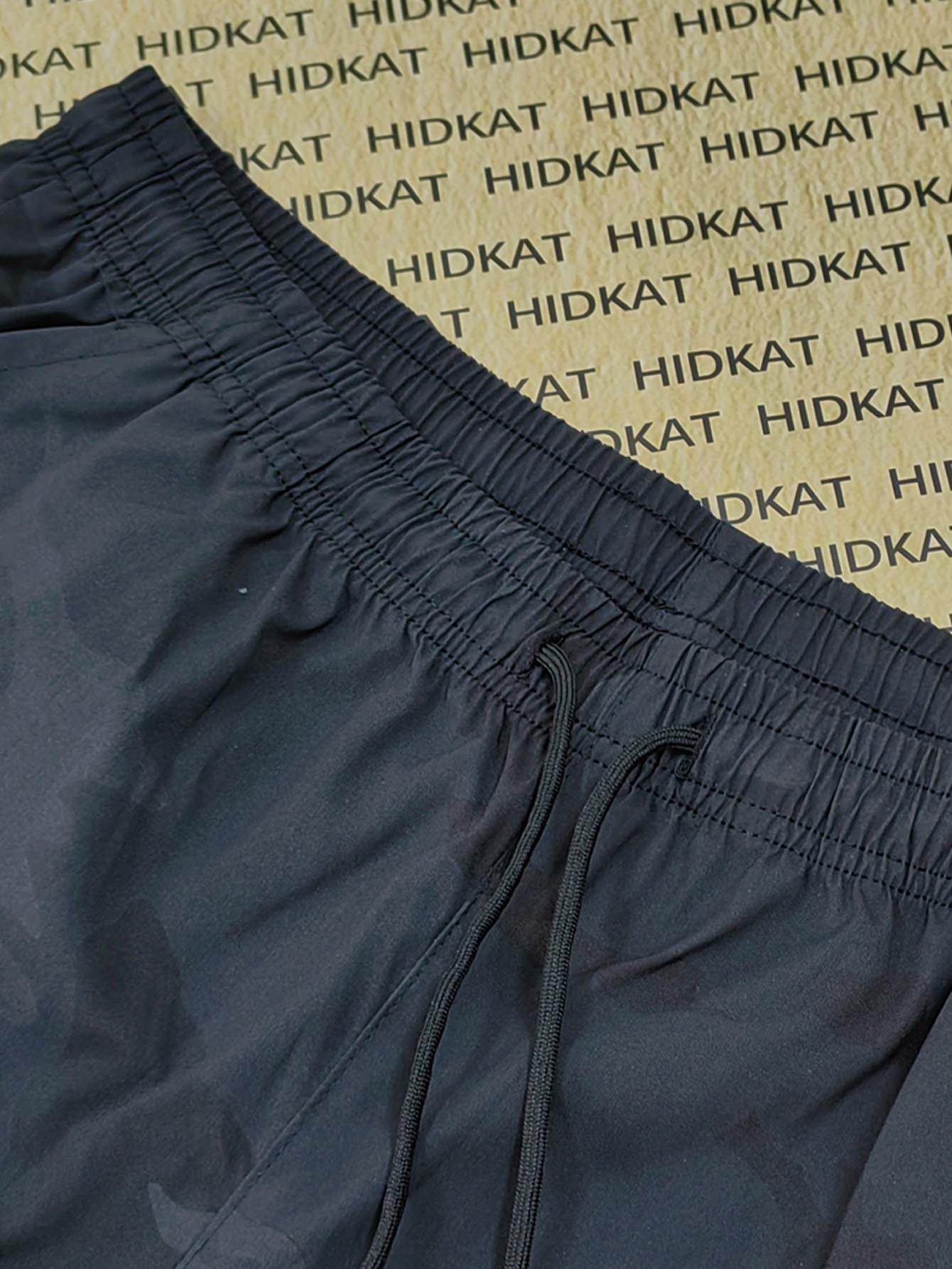 Calças Cargo Camufladas Femininas - Calças de Corte Larga com Cordão na Cintura, Tecido Sem Elasticidade para Uso Diário e Exterior - Calças Casuais para Mulher para Todas as Estações, Roupa de Exterior, Calças de Corte Relaxado, Construção Durável, Estilo Jogger, Uso Confortável