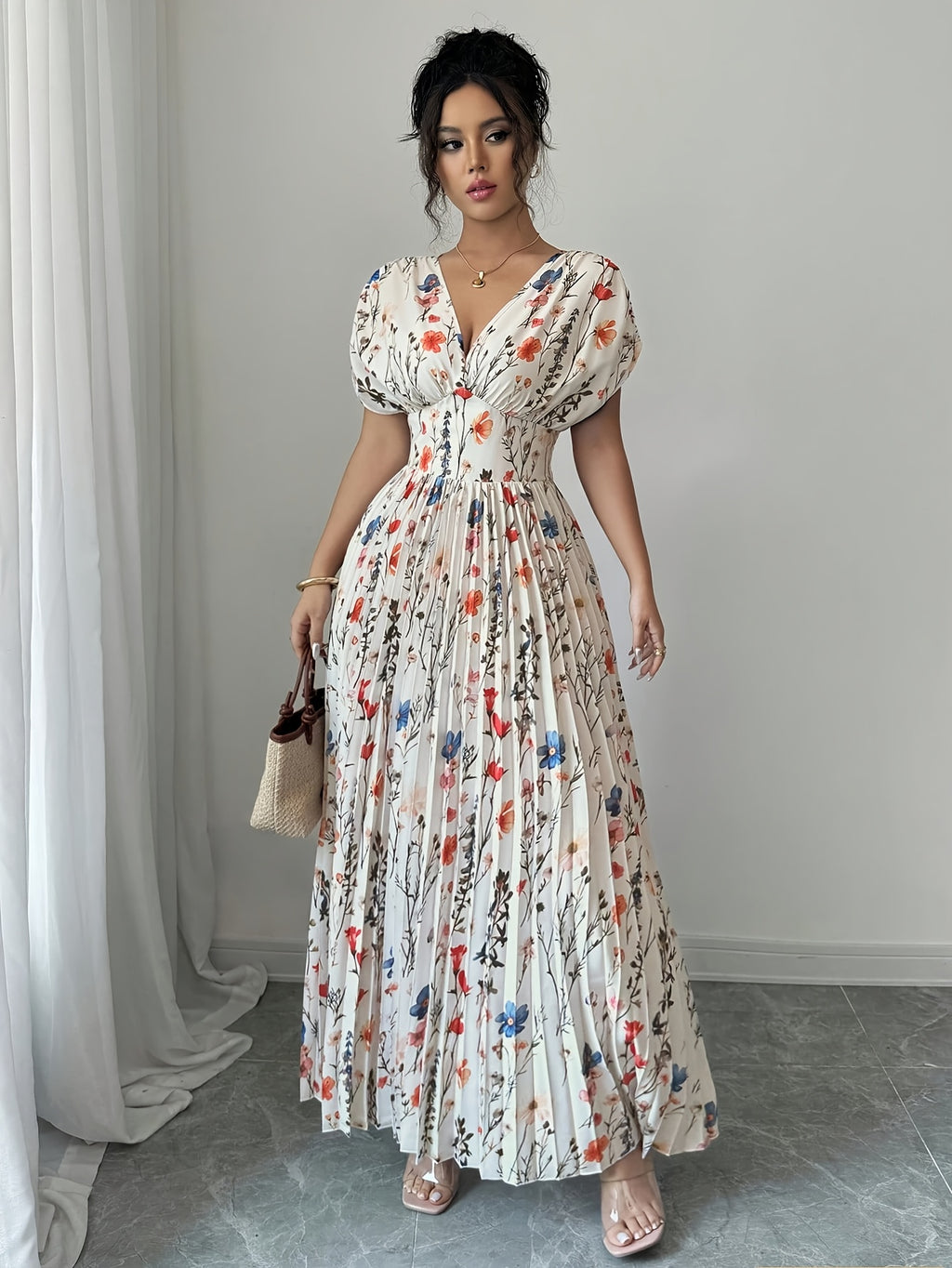 Vestido elegante com estampa floral e decote em V para mulheres com costas cruzadas, cintura com plissados, silhueta em A, manga curta, tecido de poliéster leve, perfeito para o verão, vestidos fofos
