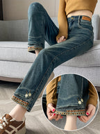 Calças de ganga de cintura alta para mulheres - Ajuste slim, perna reta, comprimento recortado, fecho de correr, calças de fim de semana casuais, uso casual | Calças de ganga bordadas | Botões decorativos, calças de cintura alta