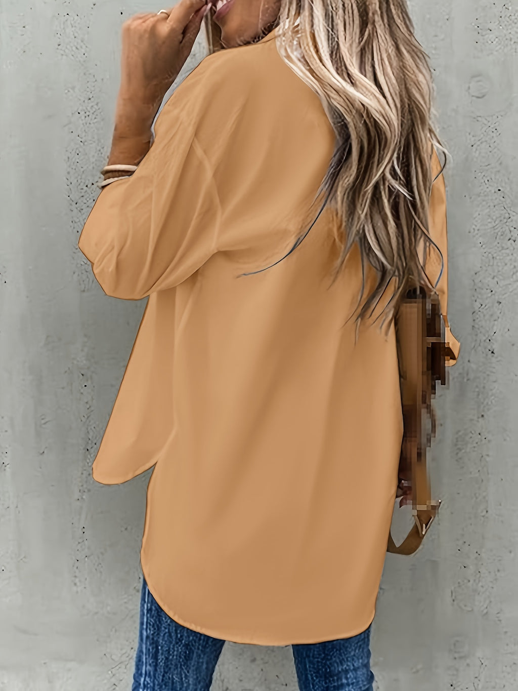 Camisa de botão casual de manga comprida para mulher - Cor sólida, corte relaxado, design de manga 3/4 com bolso no peito, top versátil para todas as estações para atuário casual, vestuário casual | Camisa de corte relaxado | Frente de botão