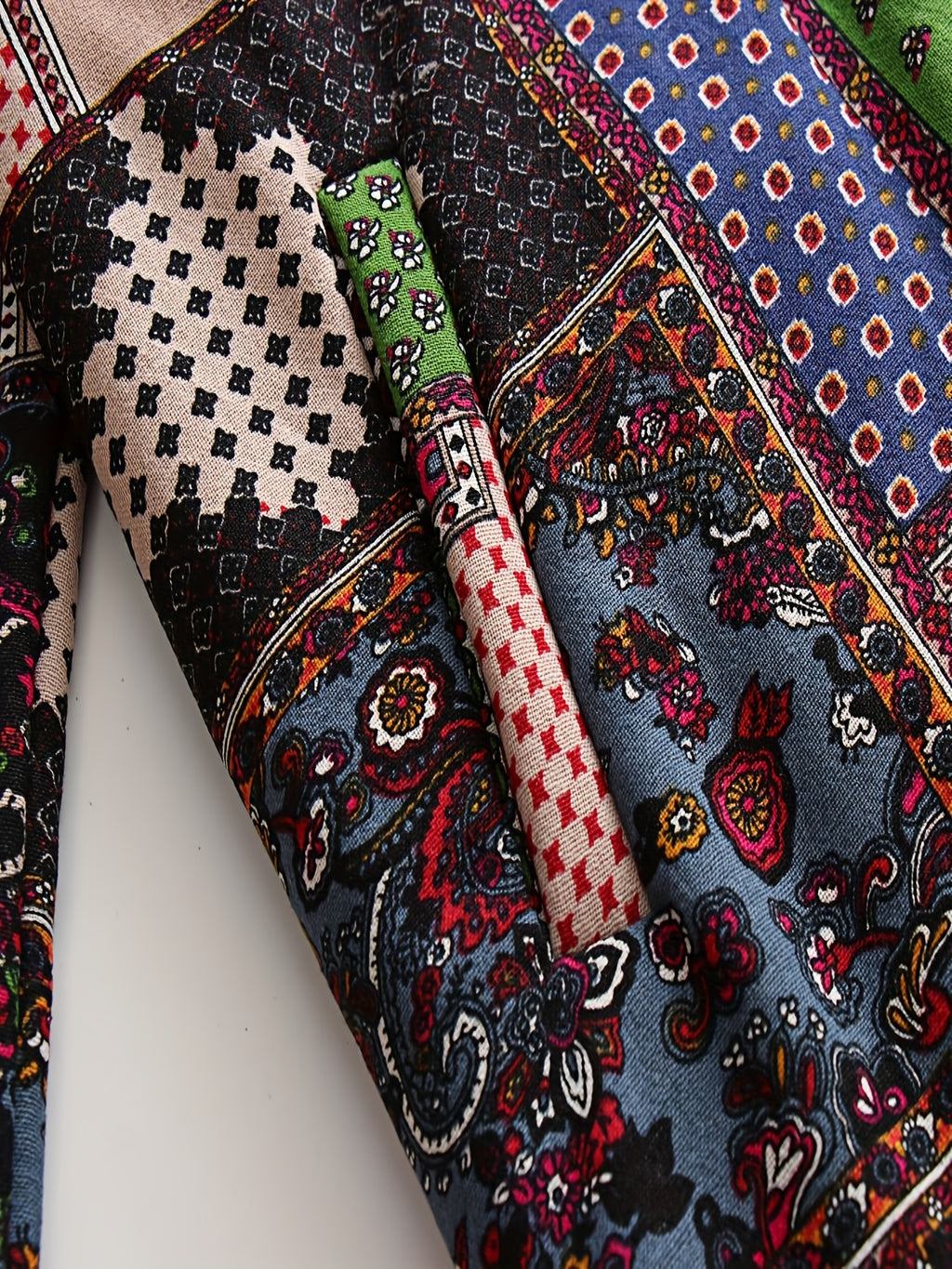 Jaqueta de Pelúcia Quente com Capuz para Mulheres Tamanho Grande