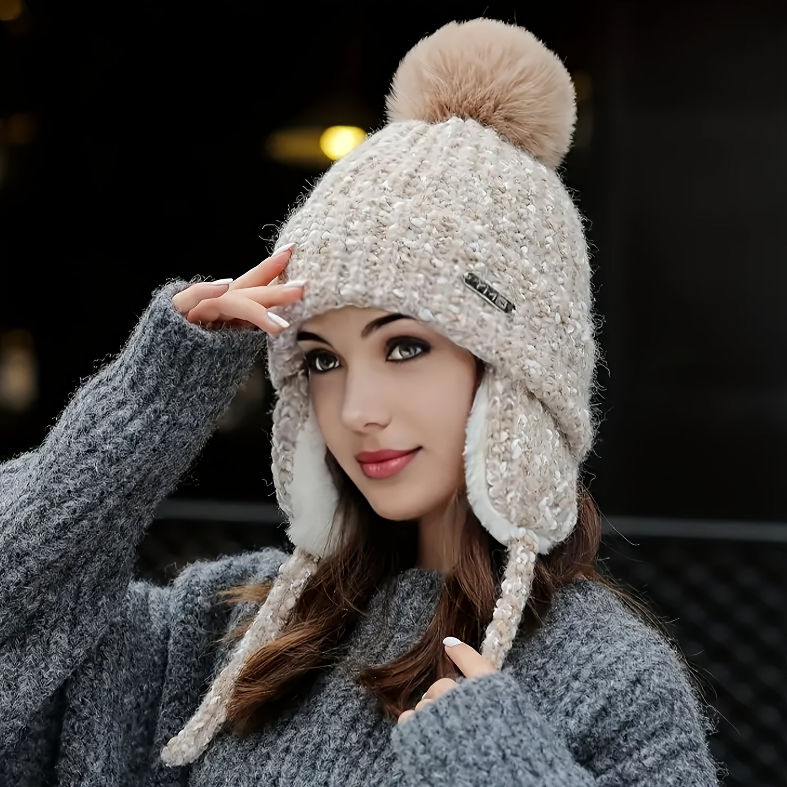 Gorro de Inverno Feminino em Fleece com Abas Desmontáveis e Pom-Pom - Fechamento Elástico por Cordão, Branco/Preto/Cinza/Bege- - Gorro Quente para Esqui, Snowboarding, Atividades ao Ar Livre no Tempo Frio