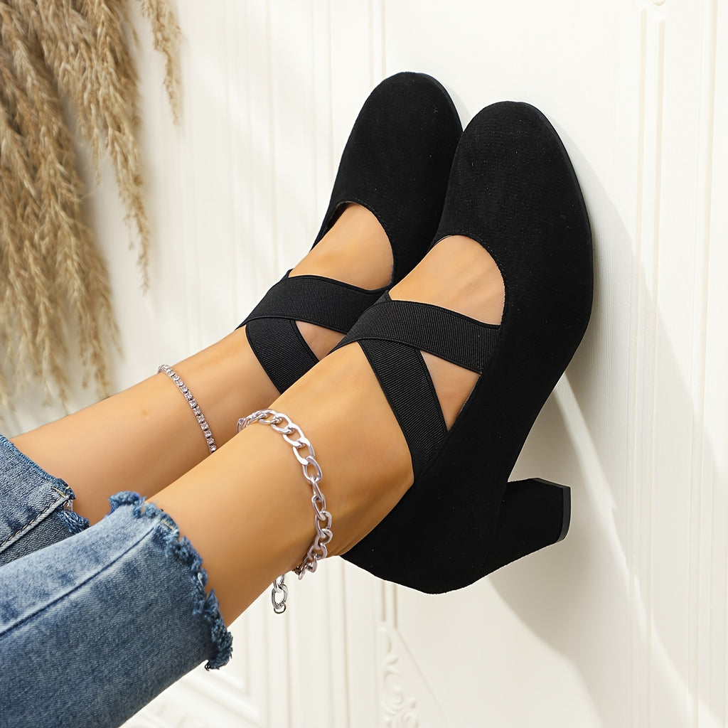 Oferta Especial de Saltos Altos Casuais com Tira Cruzada 780 - 5000 Pares