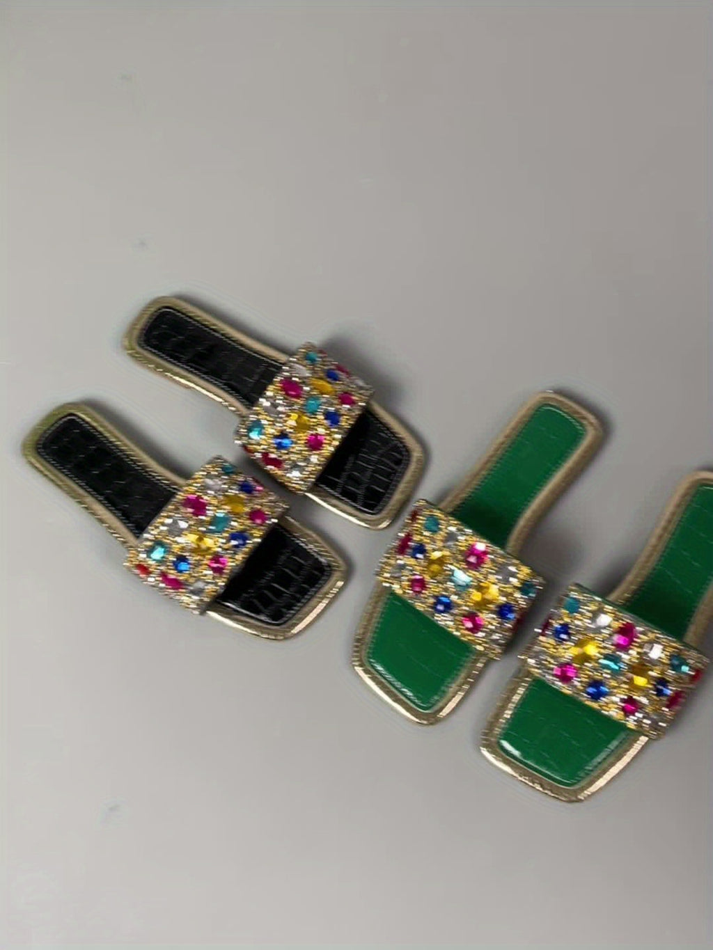 Sandálias Femininas Coloridas com Strass - Elegantes Sandálias de Dedo Aberto para o Verão com Design de Pedras Preciosas Vibrantes, Chinelos Casuais Confortáveis para Festas e Eventos ao Ar Livre, Calçados de Praia | Sandálias Vibrantes | Decorações com Pedras Preciosas, Sandálias Femininas