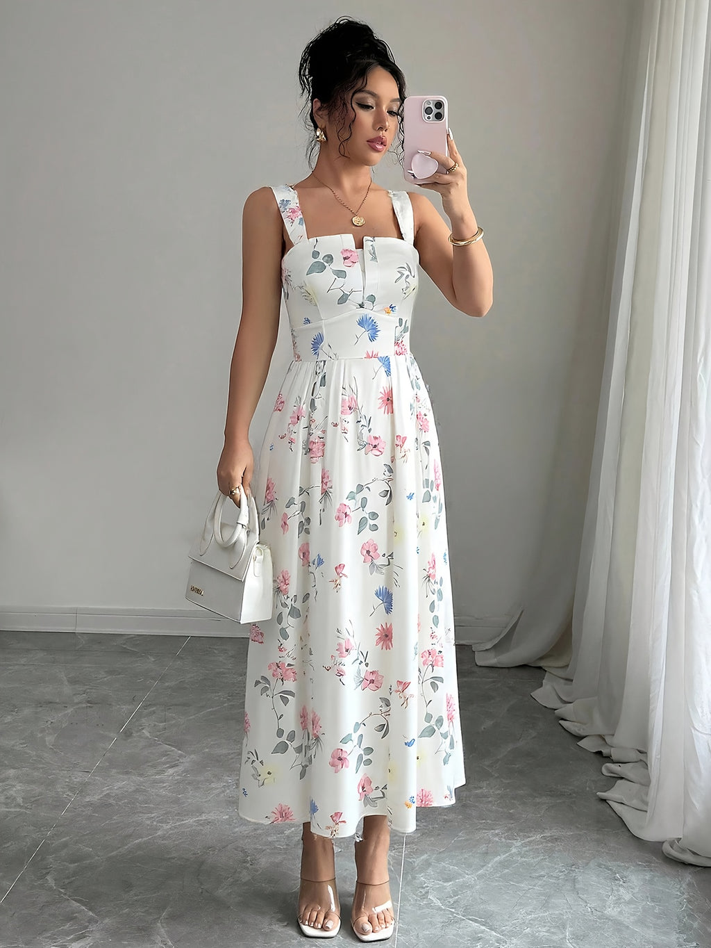 Vestido Retro Branco Floral com Alças Finas para Mulher | Cintura Afinada e Corte Justo, Maxi Elegante, Estilo de Férias de Luxo Leve, Nova Coleção de Verão, Lavável à Máquina.