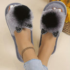 Chinelos Mocassim Femininos para Todas as Estações com Forro de Pelúcia Sintética e Arco - Palmilha Macia em EVA, Solado Antiderrapante, Confortáveis Para Uso Interno/Casa ou Escritório (Grisalto) Lavagem Manual Aconchegante Design Faux Fur Versatilidade Ideal Pra Relaxar Ou Atividades Leves Cuidados Simples E Construção Duradoura