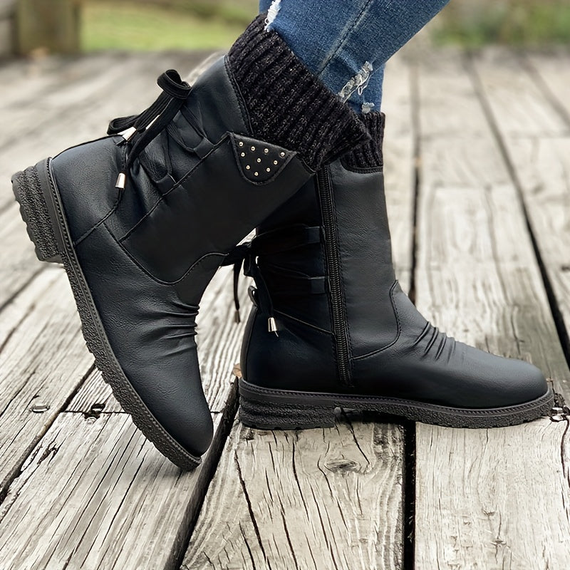 Botas Vintage Clássicas e Elegantes de Cano Médio. Design de Cano Elástico com Ajuste de Cadarço para Tamanhos Plus Size. Disponíveis em Várias Cores: Cinza, Preto, Caqui, Azul, Roxo. Botas de Cano Curto com Bico Redondo para o Outono, um Presente Adorável para Mulheres. Leves e Confortáveis para o