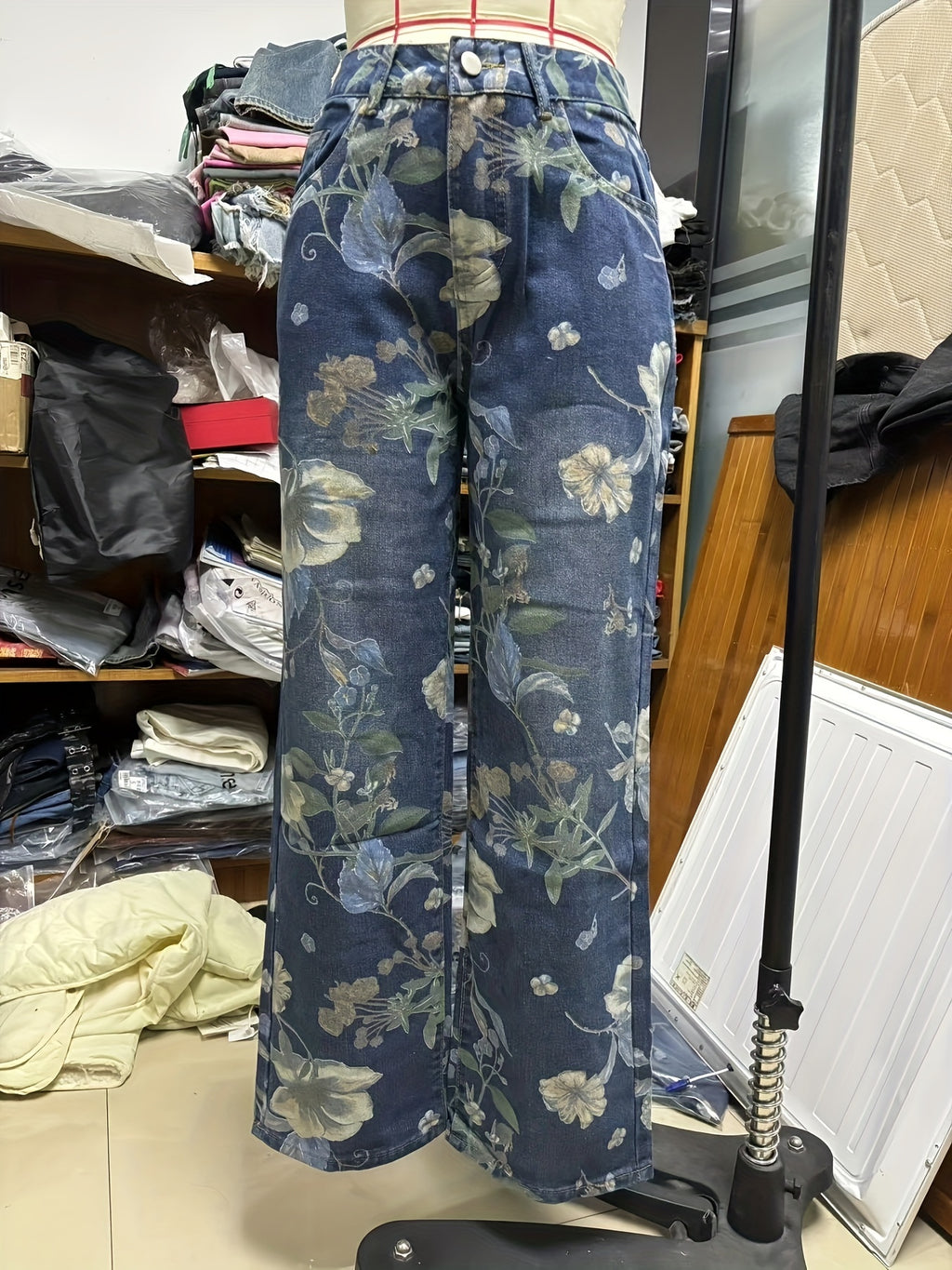 Calças Retas com Estampa Floral