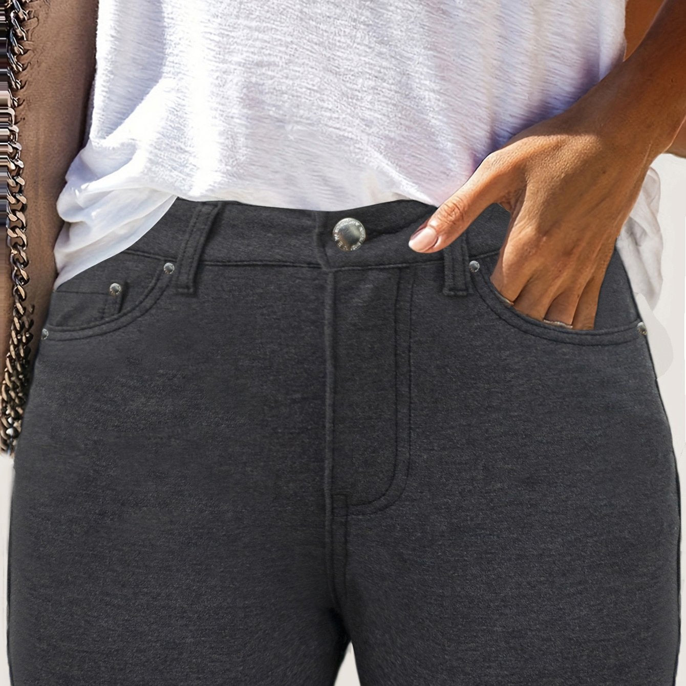 Elegant Skinny Pants with Stretch Comfort