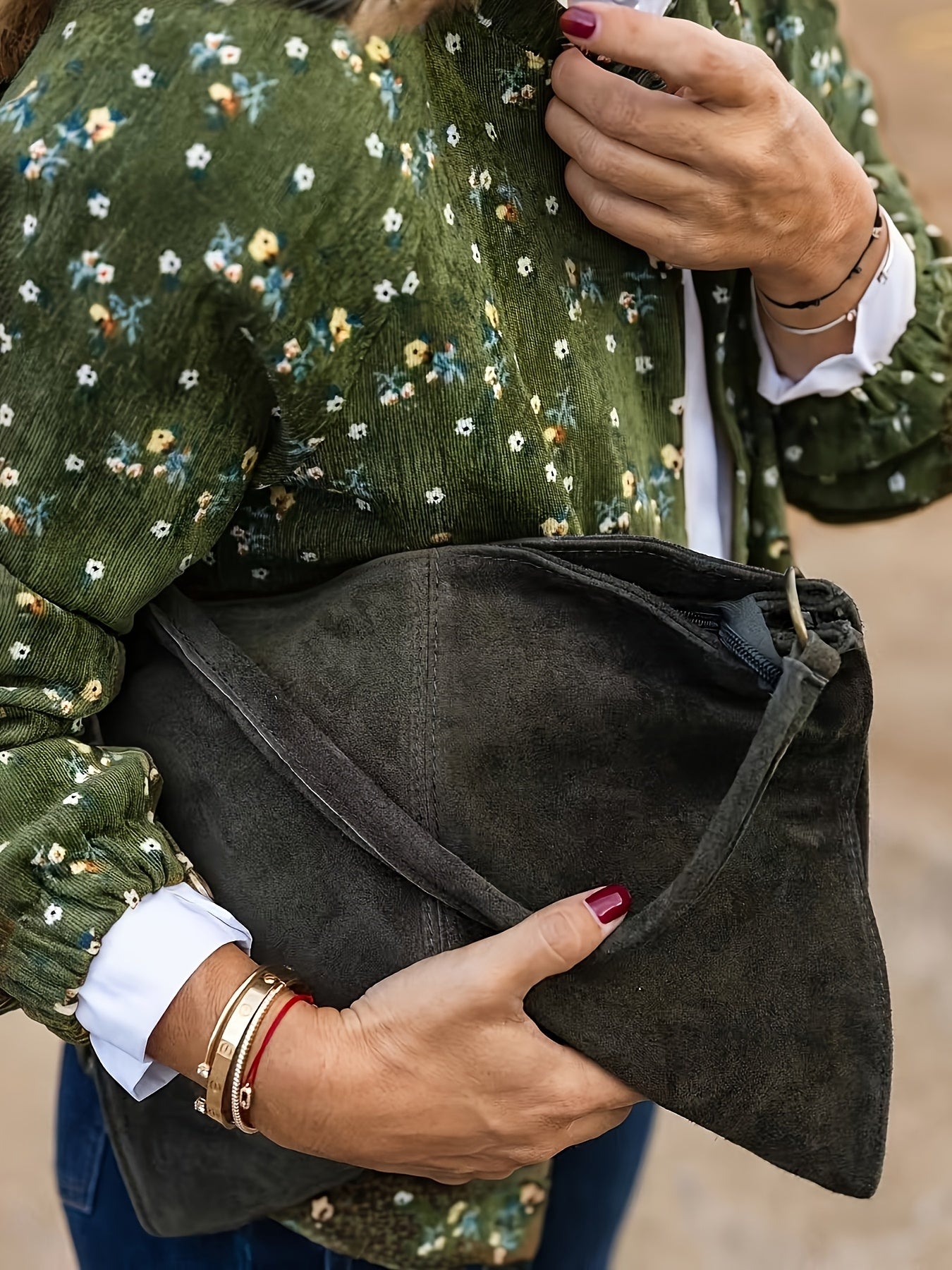 Tamanho Grande - Casaco Elegante com Estampado Floral para Mulheres Plus Size | Manga Comprida, Bolsos Duplos, Sem Gola, Carcela com Fecho de Zíper, Tecido Sem Elasticidade, Adequado para Outono/Inverno