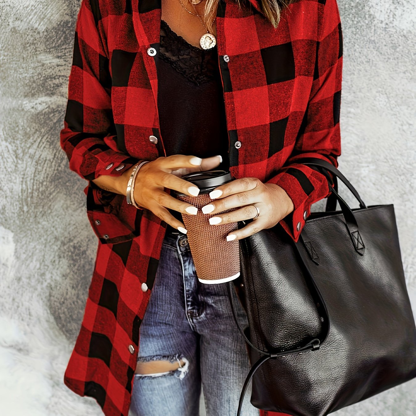 Effortless Elegance: Women's Plaid Long Sleeve Shirt