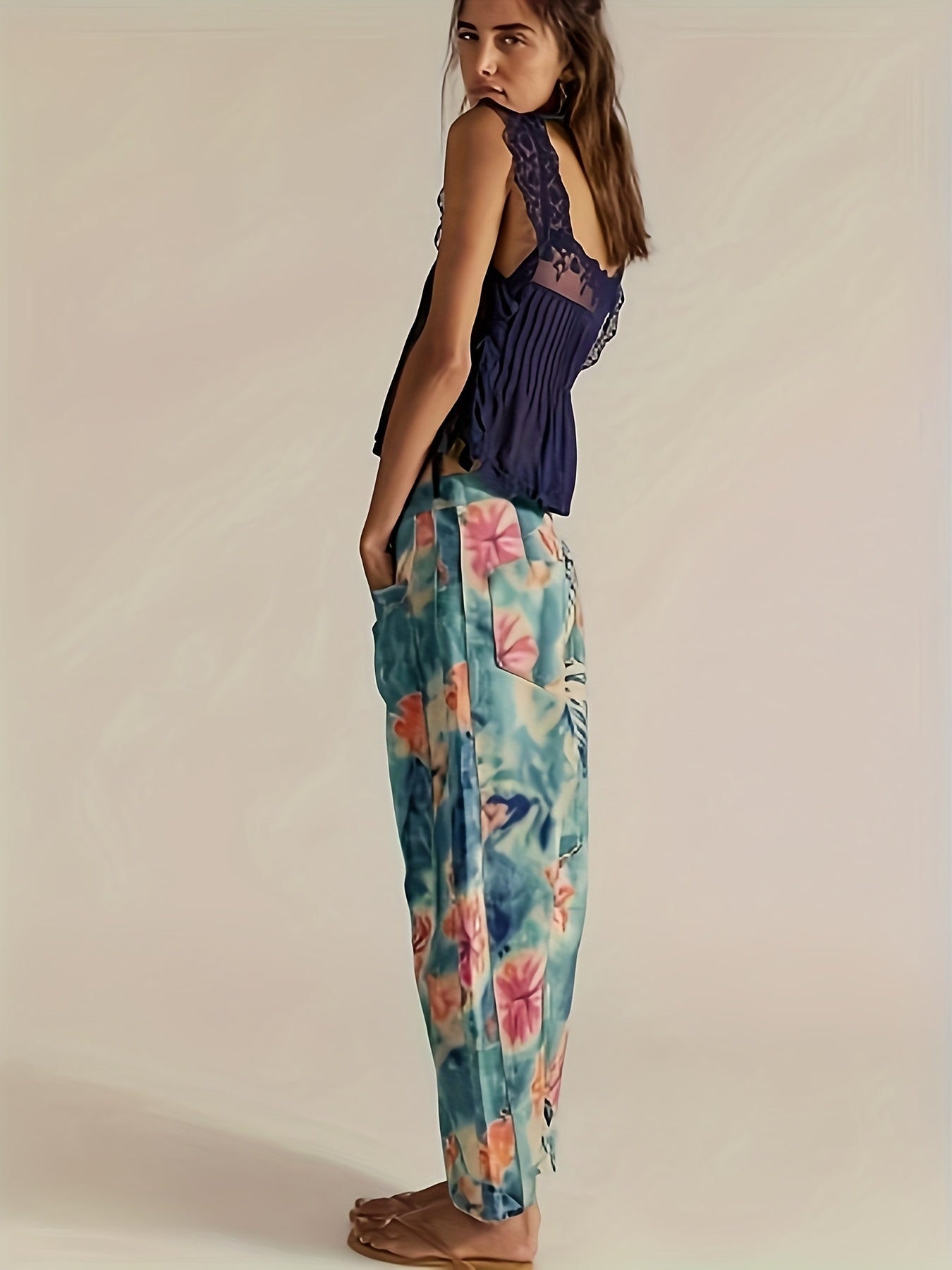 Calças Jeans Femininas de Perna Larga com Estampa Floral Verde - Calças de Pintura Botânica em Azul Turquesa e Rosa, Calças Retas Vintage com Bolsos, Jeans Laváveis à Máquina para Todas as Estações, Ideais para Estilo Boho, Casual e Formal (Padrões de Perna com Flores)