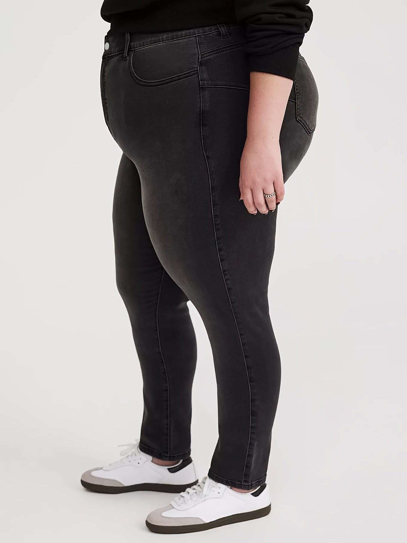 Calças Jeans Skinny de Cintura Alta Plus Size Feminina - Calças de Denim Elástico com Controle de Barriga, Lavagem Escura Preta (Do Casual ao Formal) | Ajuste para Todas as Estações | Lavável na Máquina | por Senlin District (Amiga das Curvas)