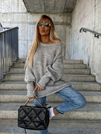 Blusa Plus Size Feminina de Ombro a Descoberto - Pulôver Solto e Estiloso para Outono/Inverno, Looks Casuais e Formais - Lavável à Mão, Moda Feminina, Tricô Moderno, Costura de Qualidade, Roupa de Escritório, Tecido Aconchegante, Top de Malha, Vestuário Invernoso