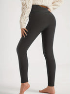 Leggings de cintura alta forradas com pelúcia para mulheres, elásticas e confortáveis, estilo casual para o inverno, ideais para vestir por baixo de roupa térmica