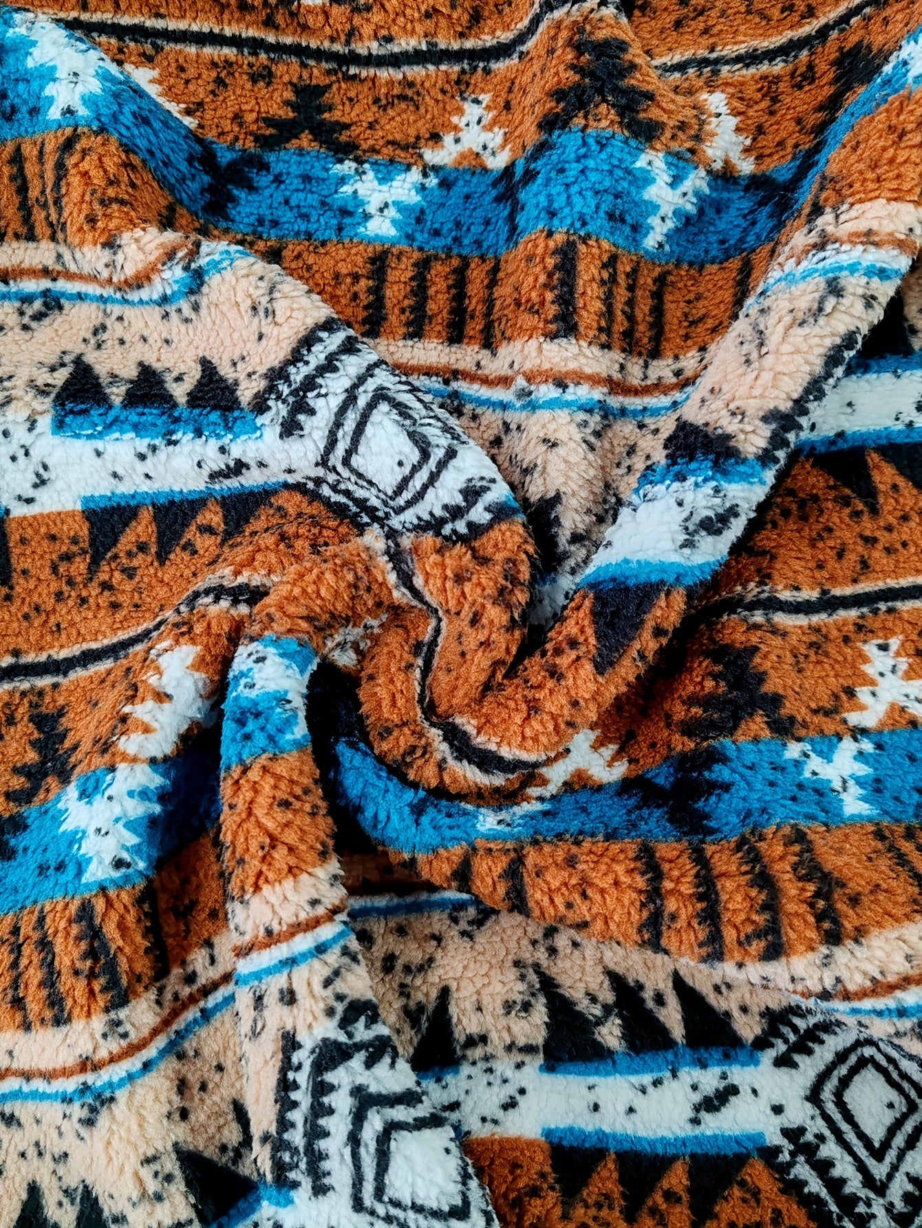 Casaco de Fleece com Capuz e Estampa Geométrica Asteca para Mulheres - Jaqueta Casual de Comprimento Médio com Bolsos Frontais, Lavável à Máquina & Fechamento de Botão Único para Passeios de Outono/Inverno, Moda de Outono, Design Étnico, Calor Duradouro