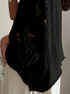 Plus Size, Top Casual Feminino com Recorte Geométrico e Manga 3/4 - Cobertura Protetora Solar Solta para Primavera/Verão, Roupa de Praia Translúcida e Respirável, Camada de Proteção Solar, Estampa Crochê, Tecido Lavável à Mão, Elasticidade Média